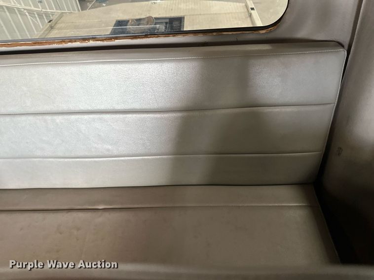 image for item EB2621 2005 Freightliner M2 semi truck