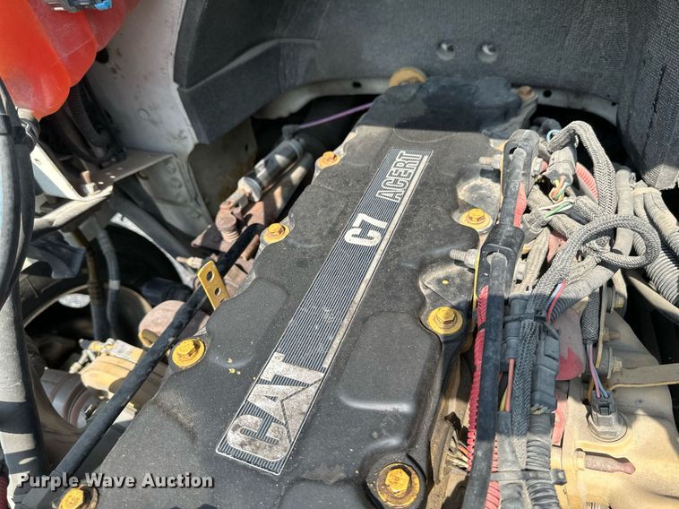 image for item EB2621 2005 Freightliner M2 semi truck