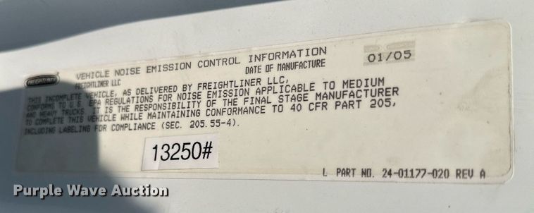 image for item EB2621 2005 Freightliner M2 semi truck