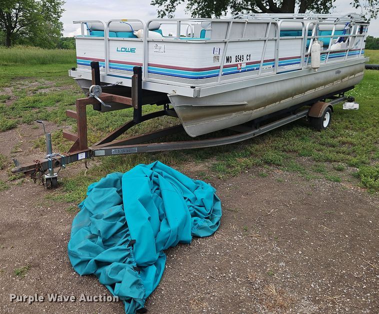 image for item EB8093 1994 Lowe Family 200 pontoon boat