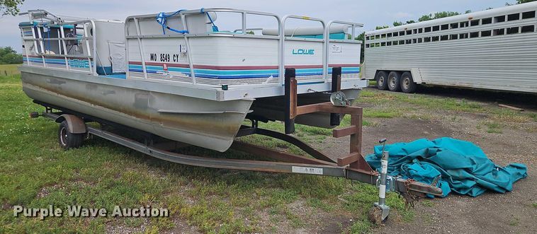 image for item EB8093 1994 Lowe Family 200 pontoon boat
