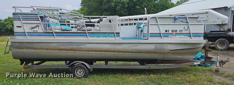 image for item EB8093 1994 Lowe Family 200 pontoon boat