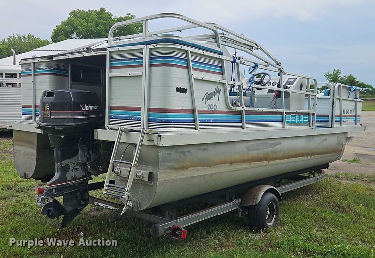 image for item EB8093 1994 Lowe Family 200 pontoon boat