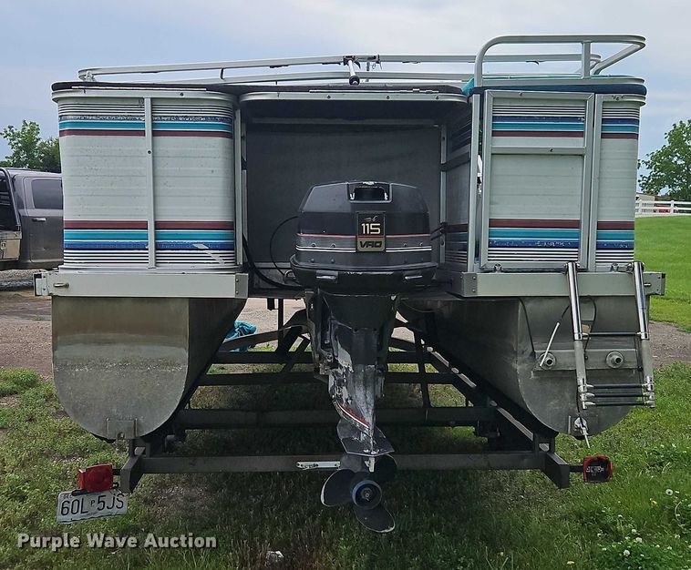 image for item EB8093 1994 Lowe Family 200 pontoon boat