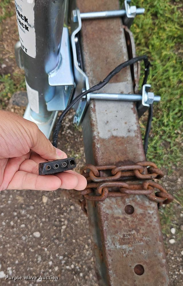 image for item EB8093 1994 Lowe Family 200 pontoon boat