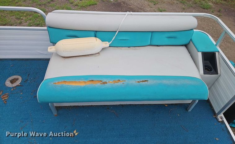 image for item EB8093 1994 Lowe Family 200 pontoon boat