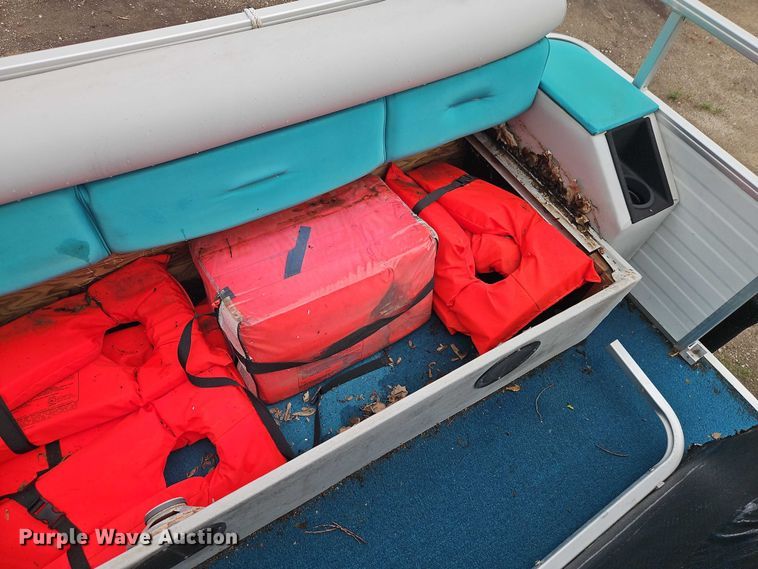 image for item EB8093 1994 Lowe Family 200 pontoon boat