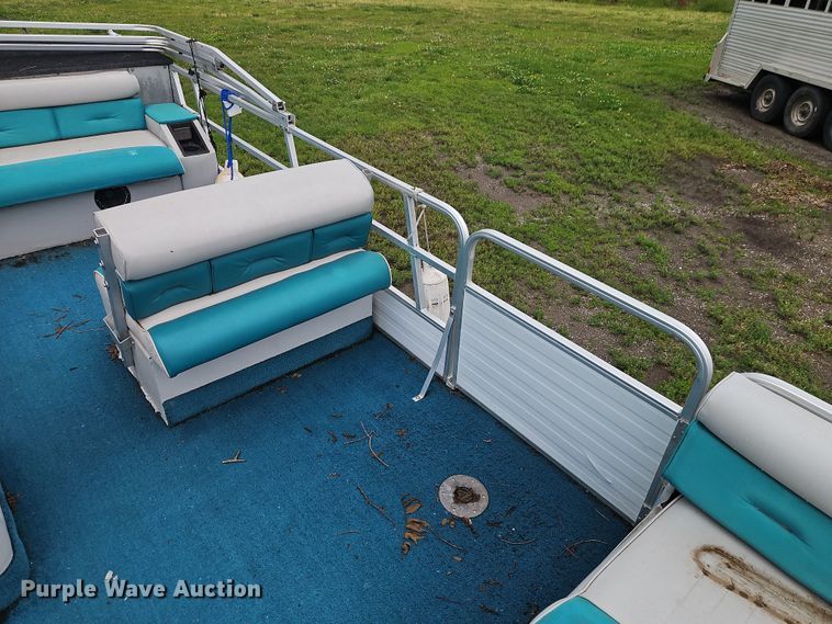 image for item EB8093 1994 Lowe Family 200 pontoon boat