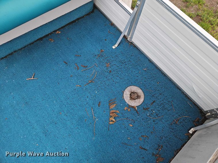 image for item EB8093 1994 Lowe Family 200 pontoon boat