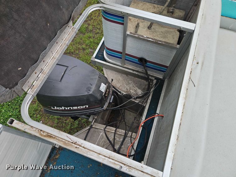 image for item EB8093 1994 Lowe Family 200 pontoon boat