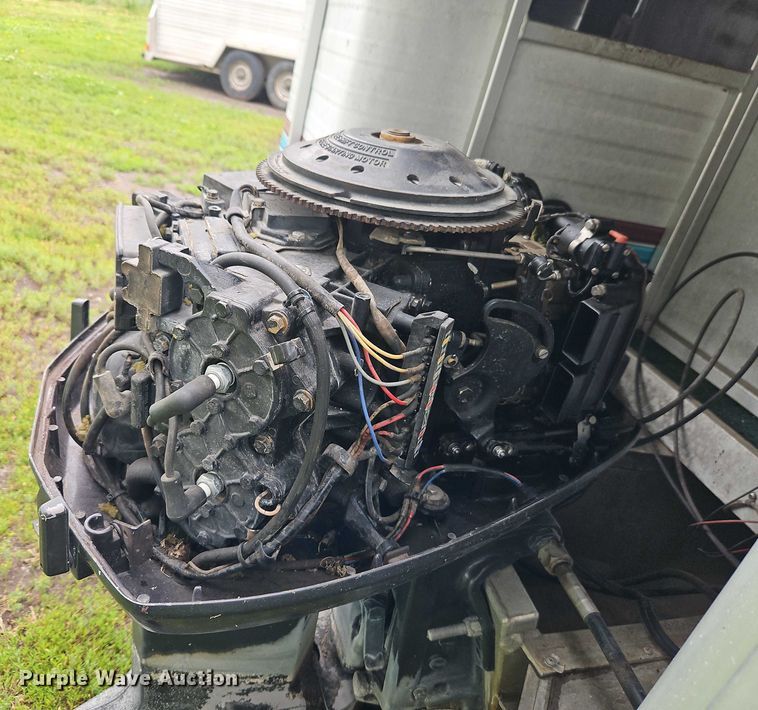 image for item EB8093 1994 Lowe Family 200 pontoon boat