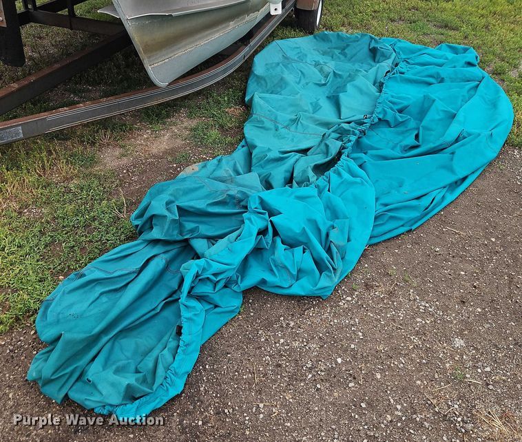 image for item EB8093 1994 Lowe Family 200 pontoon boat