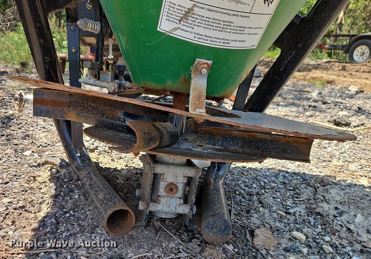 image for item EB8124 Frontier SS1067B three point spreader