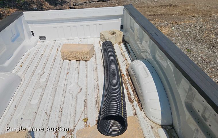 image for item EB8128 Pickup truck bed