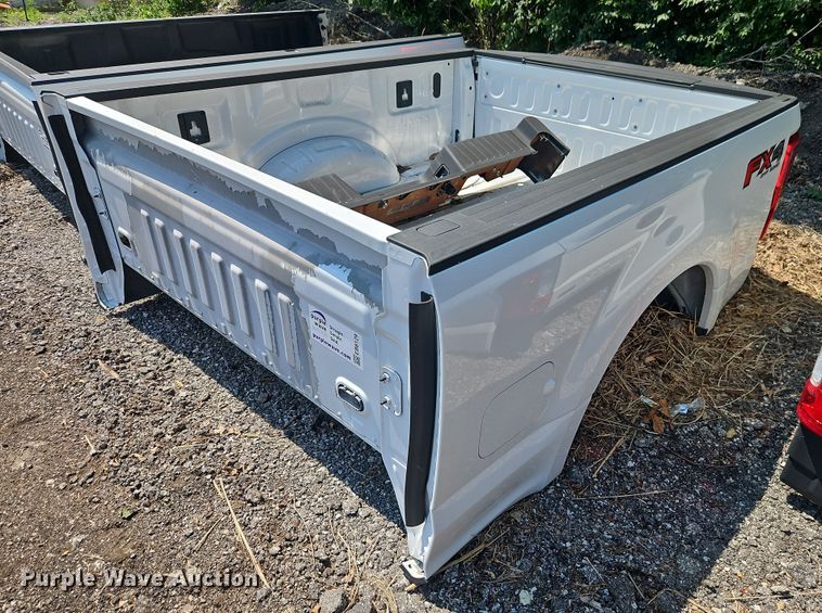 image for item EB8129 Pickup truck bed