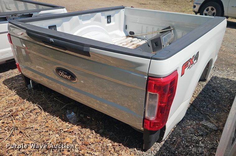 image for item EB8129 Pickup truck bed
