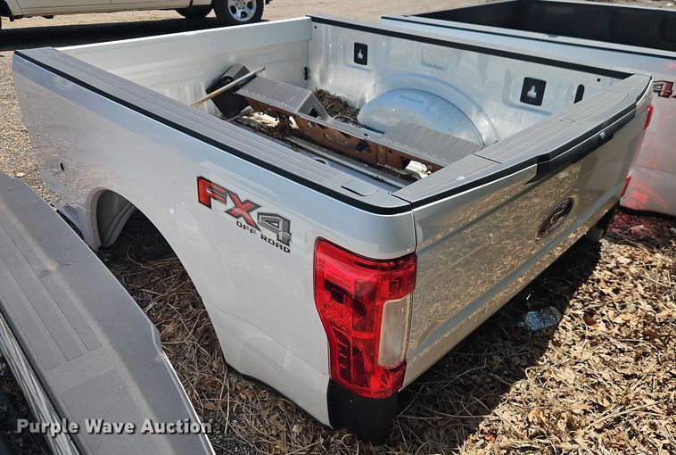 image for item EB8129 Pickup truck bed