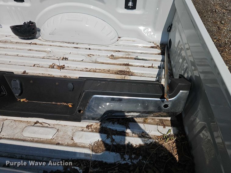 image for item EB8129 Pickup truck bed