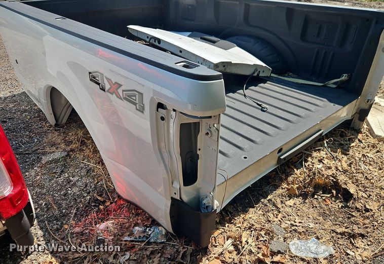 image for item EB8130 Pickup truck bed