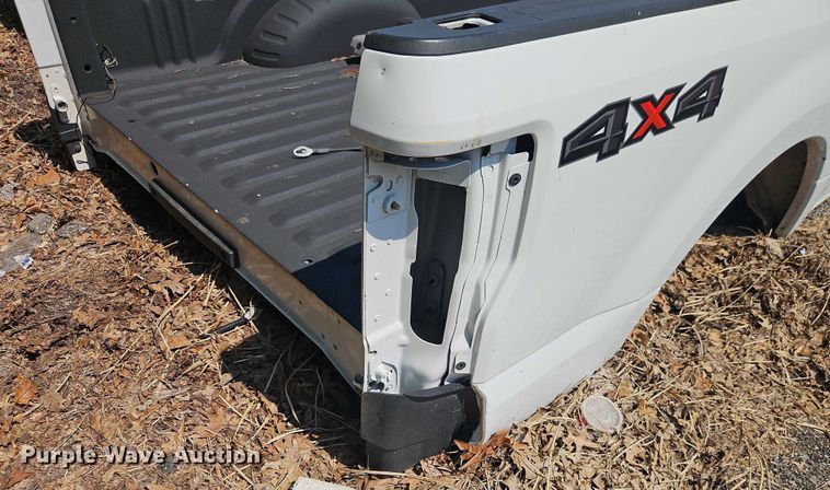 image for item EB8130 Pickup truck bed