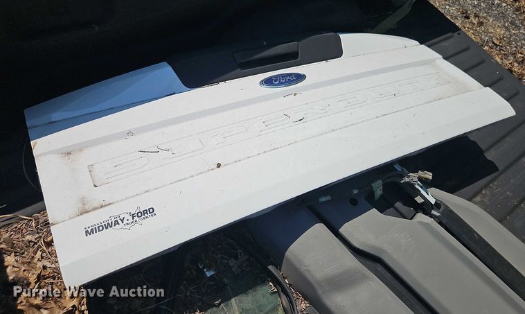 image for item EB8130 Pickup truck bed