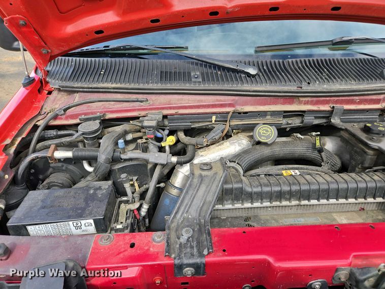 image for item EC0951 2005 Ford E450 Super Duty ambulance