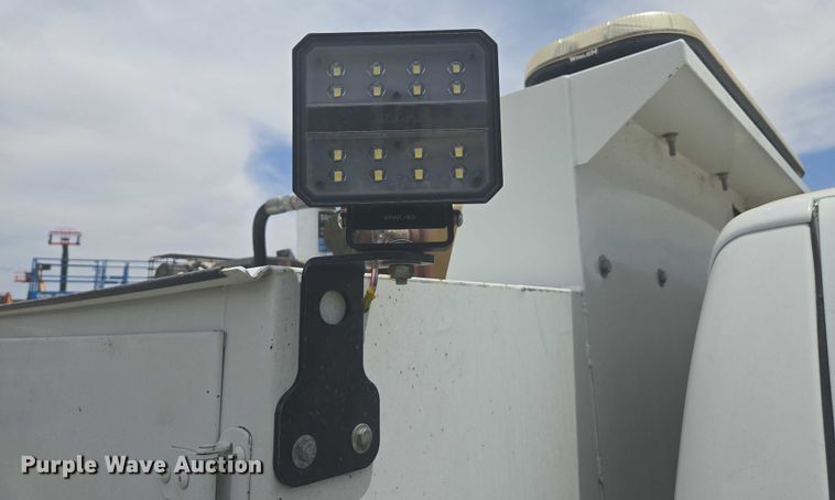 image for item EC1049 2015 Ford F550 Super Duty XL utility / service truck