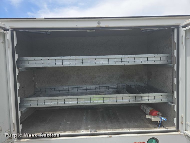 image for item EC1049 2015 Ford F550 Super Duty XL utility / service truck