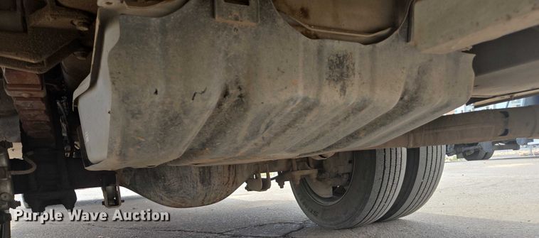 image for item EC1049 2015 Ford F550 Super Duty XL utility / service truck