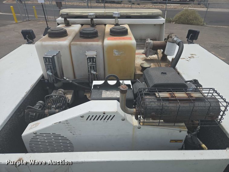 image for item EC1049 2015 Ford F550 Super Duty XL utility / service truck