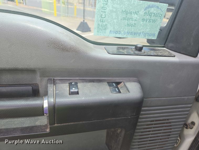 image for item EC1049 2015 Ford F550 Super Duty XL utility / service truck