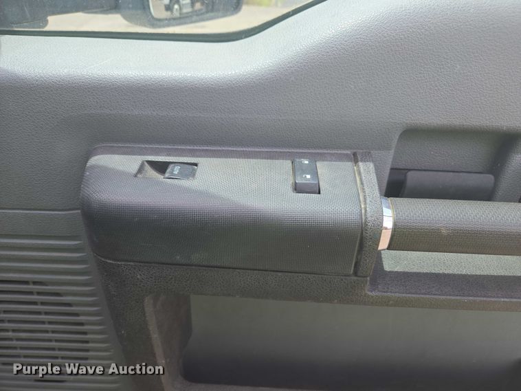 image for item EC1049 2015 Ford F550 Super Duty XL utility / service truck