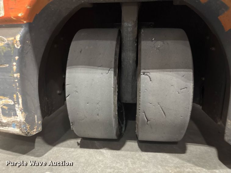 image for item EC3640 Toyota 7FBEU18 forklift