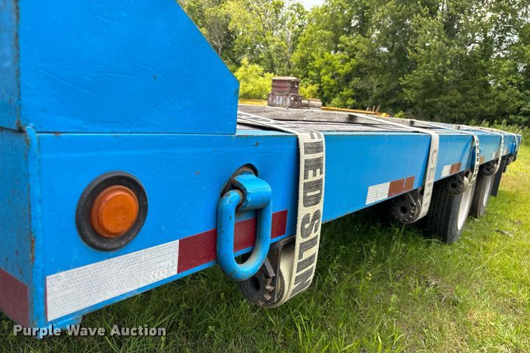 image for item EC3645 2003 Eager Beaver 20HALX flatbed trailer