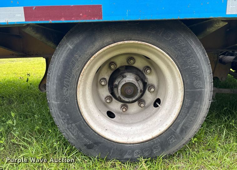 image for item EC3645 2003 Eager Beaver 20HALX flatbed trailer