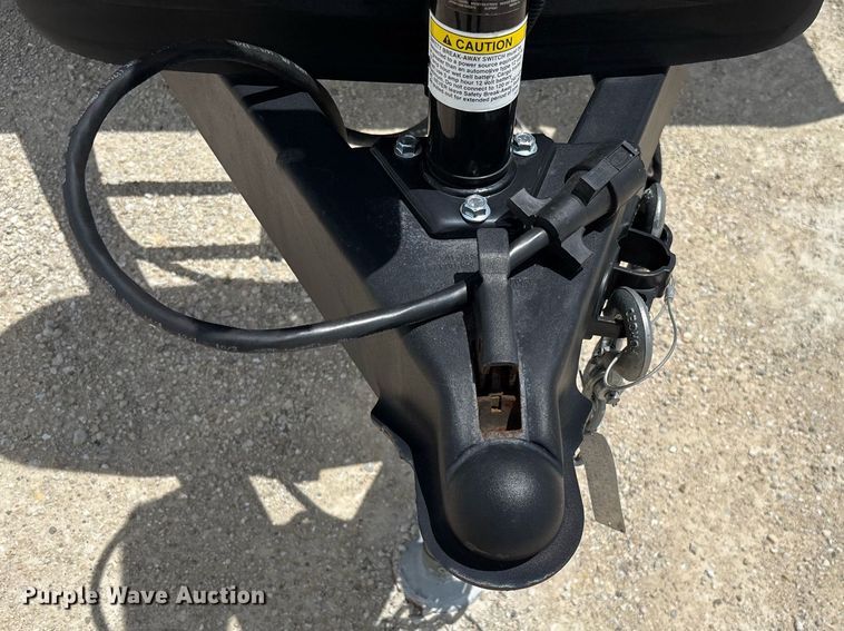 image for item EC3660 2024 Forest River Prime Time Avenger 28DBS camper