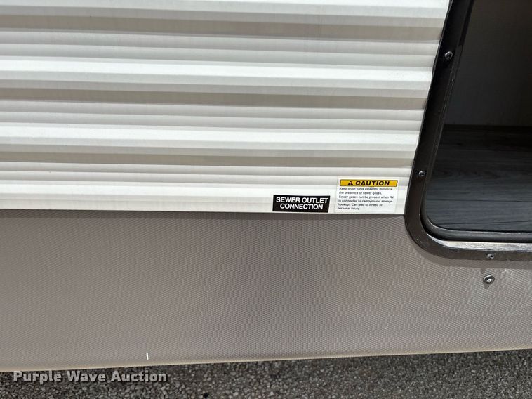 image for item EC3660 2024 Forest River Prime Time Avenger 28DBS camper