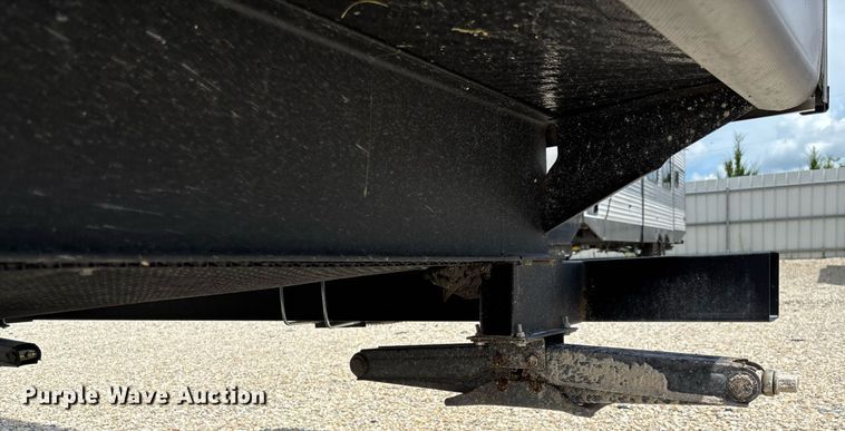 image for item EC3660 2024 Forest River Prime Time Avenger 28DBS camper