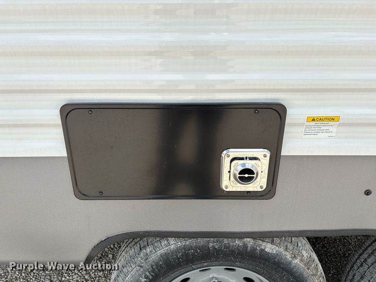 image for item EC3660 2024 Forest River Prime Time Avenger 28DBS camper