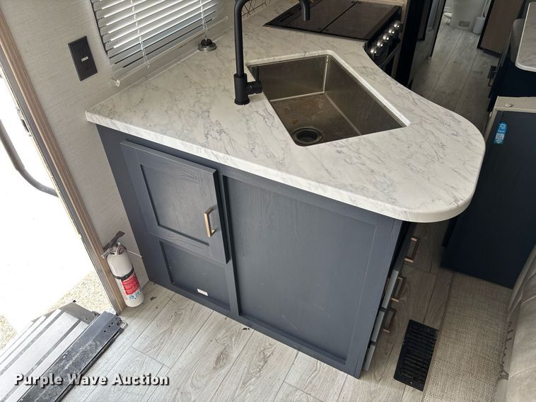 image for item EC3660 2024 Forest River Prime Time Avenger 28DBS camper