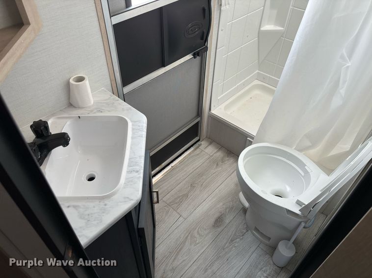 image for item EC3660 2024 Forest River Prime Time Avenger 28DBS camper