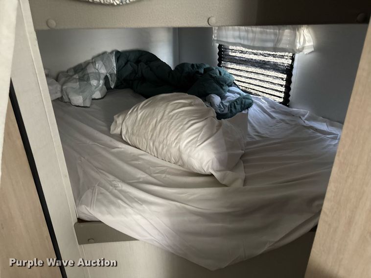 image for item EC3660 2024 Forest River Prime Time Avenger 28DBS camper