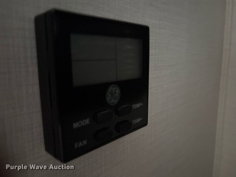 image for item EC3660 2024 Forest River Prime Time Avenger 28DBS camper