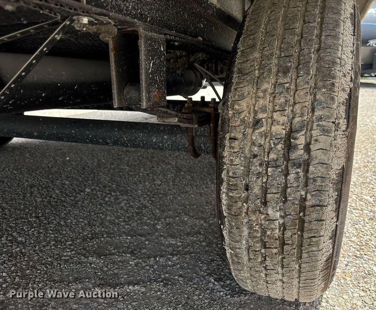 image for item EC3660 2024 Forest River Prime Time Avenger 28DBS camper