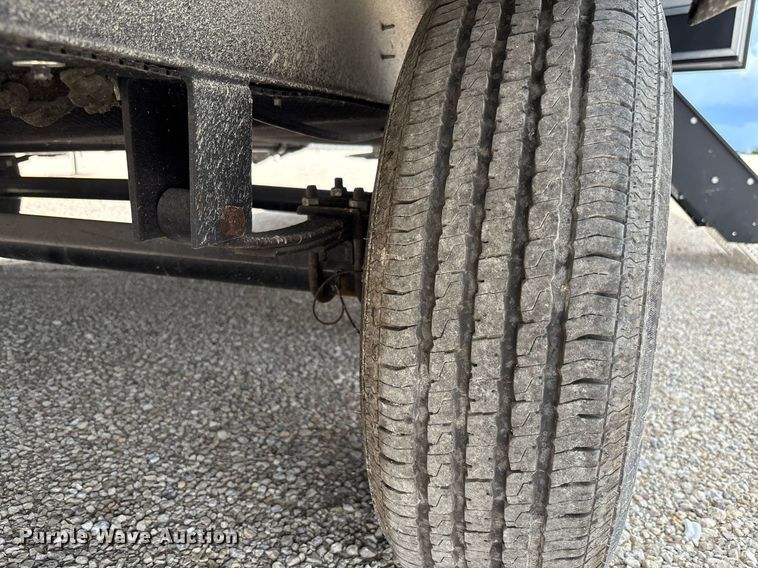 image for item EC3660 2024 Forest River Prime Time Avenger 28DBS camper