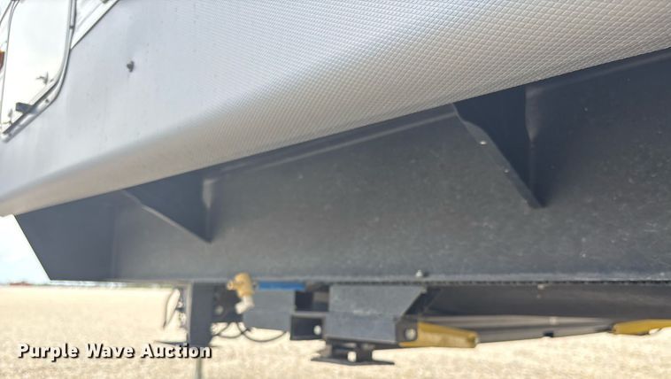 image for item EC3667 2025 Forest River Prime Time Avenger 29QBS camper