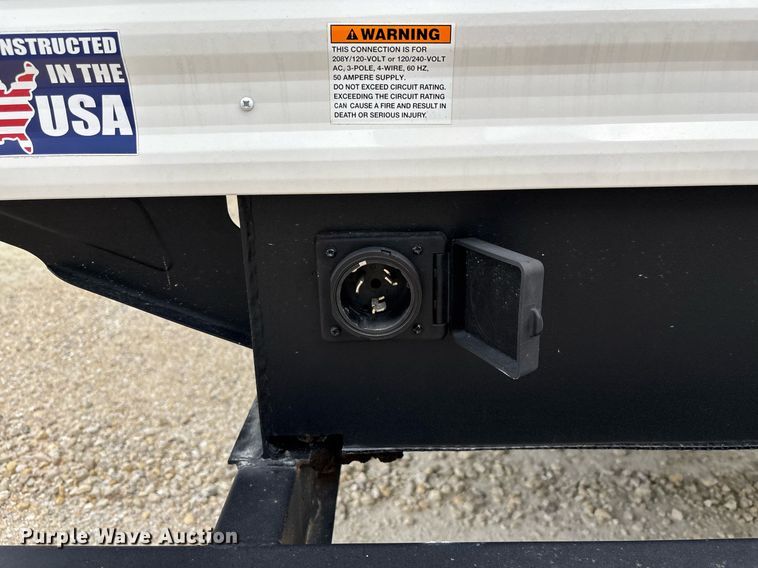 image for item EC3667 2025 Forest River Prime Time Avenger 29QBS camper