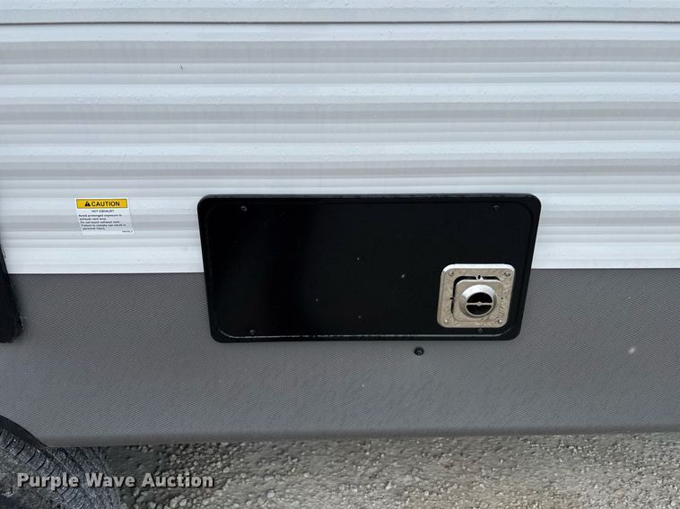 image for item EC3667 2025 Forest River Prime Time Avenger 29QBS camper