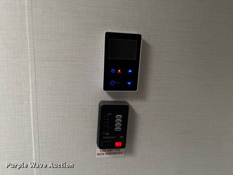 image for item EC3667 2025 Forest River Prime Time Avenger 29QBS camper