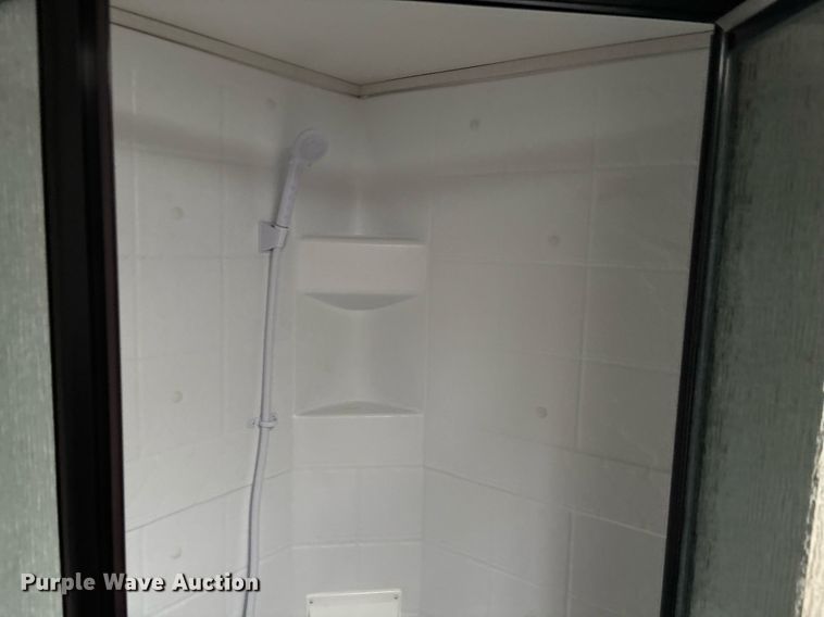 image for item EC3667 2025 Forest River Prime Time Avenger 29QBS camper